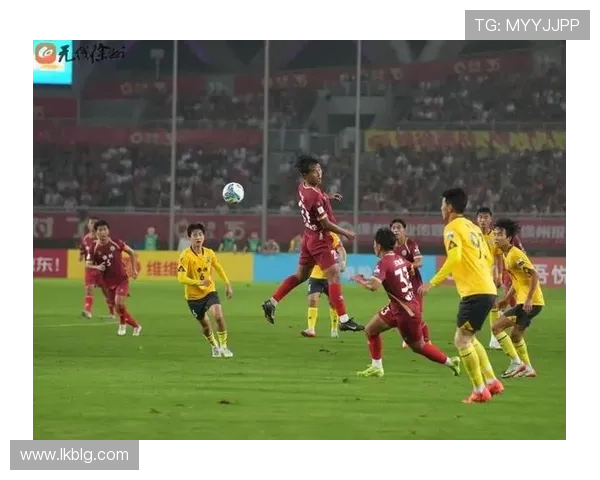 热身赛:榆林漠北矿工与泰州队1比1握手言和 热身赛:榆林漠北矿工与泰州队1比1握手言和